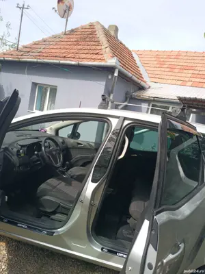 vand Opel Meriva - imagine 4