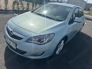 Opel Astra J - 1.7 CDTI - 125 CP Navi, Xenon, parktronic