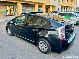 Toyota Prius 3 - imagine 2
