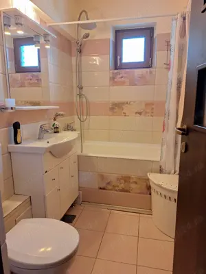 Inchiriat apartament ultracentral km 0 cu loc de parcare propriu  - imagine 8 Inchiriat apartament ultracentral km 0 cu loc de parcare propriu  - imagine 8