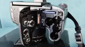 Canon Powershot S5 IS   Cameră foto digitală - imagine 3