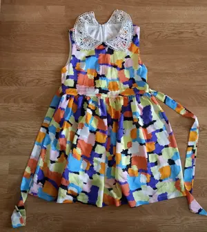 Hăinuțe fete 6-8 ani aproape noi.