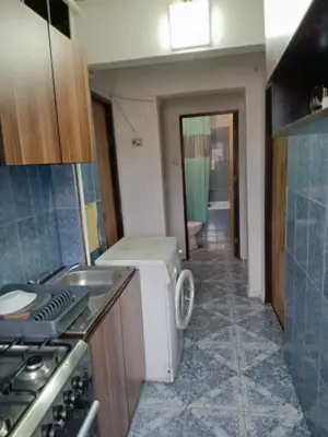 Apartament 3 camere decomandat   Micro 9, 48 mp