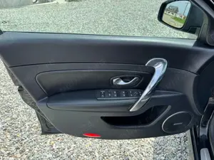 Renault Latitude 2.0 Dci   Euro 5   Piele   Navy   Xenon   Posib. Finantare cu Buletinul, Avans 0 - imagine 9