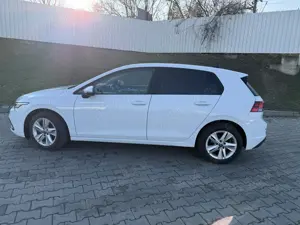 VW Golf 8, 1.5 Tsi - imagine 4