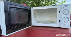 Cuptor cu microunde Beko MWC2002MW, 20 l, 700 W, Mecanic, Timer 30 min, Functie decongelare, Alb