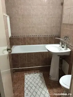 Inchiriez apartament 1 camera in zona Gheorghe Lazar  - imagine 3