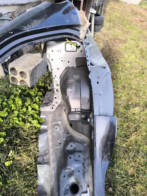 Aripa interioară, oală roata stingă spate Toyota Camry an 2020 - imagine 2