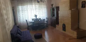 Casa pe malul lacului - imagine 7