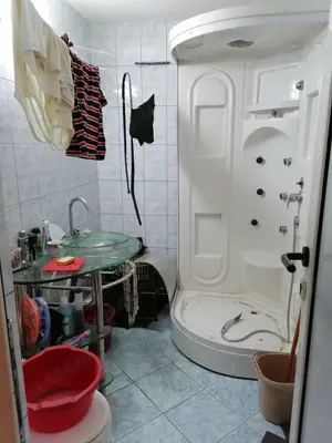 Spatiu comercial (teren proprietate personala--cumparat)+ apartament anexat - imagine 3