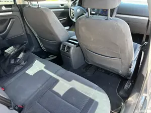 Volkswagen jetta - imagine 4