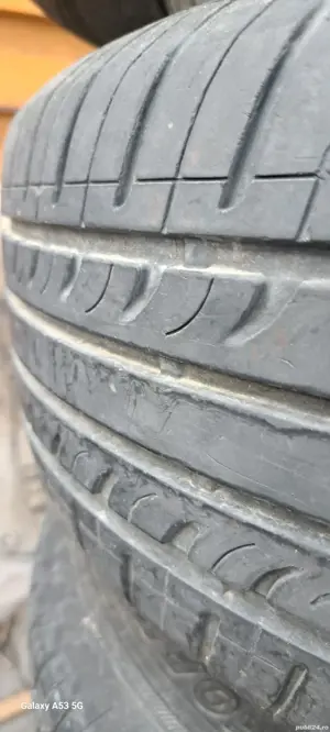 vand jante cu tot cu cauciucuri 