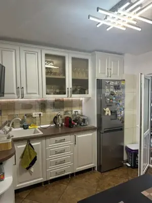 Apartament de vanzare cu 4 camere,  zona Ultracentral SCHIMB SI CU CASA - imagine 4