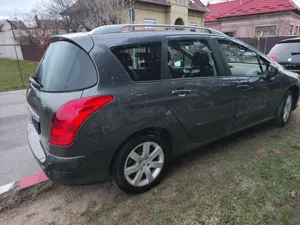 Peugeot 308 SW Panoramic-Benzina  - imagine 4