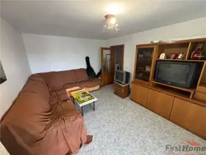 Ap 2 cam. zona Independentei-Piata,56 mp utili,et3 3,hol patrat