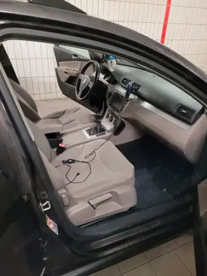 Vand VW Passat an 2009, diesel, 110CP, cutie de viteze manuala - imagine 3