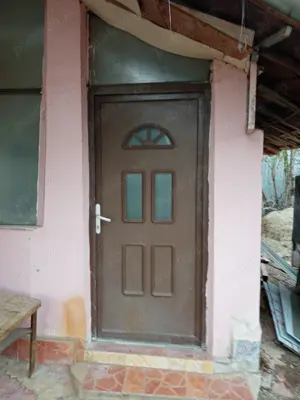 Vând casă la curte +1000 m2 - imagine 2