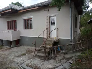 casa 6 camere, parter inalt, beci+garaj,constructie 1995, incalzire centrala l teren intravilan 1,5h - imagine 2