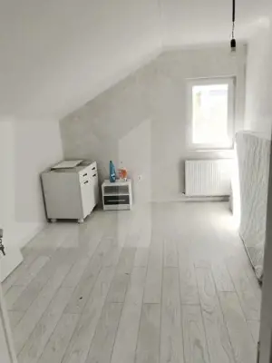 Apartament de 4 camere, 99 mp, zona Capat 1 - imagine 6