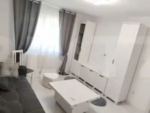 Apartament de 4 camere, 99 mp, zona Capat 1