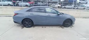 Hyundai Elantra  - imagine 5 Hyundai Elantra  - imagine 5