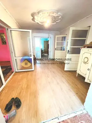 CASA cu mansarda  comuna DOBRENI - imagine 4