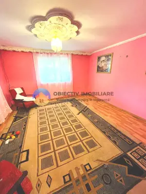 CASA cu mansarda  comuna DOBRENI - imagine 9