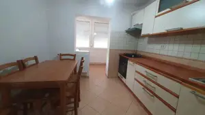 Apartament cu 2 camere etajul 3 amenajat si utilat Piata Verde Aradului - imagine 7