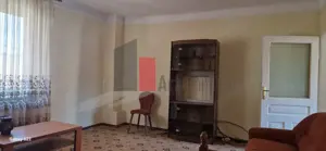 CASA DE VANZARE IN BUSTENI- POIANA TAPULUI - imagine 9 CASA DE VANZARE IN BUSTENI- POIANA TAPULUI - imagine 9