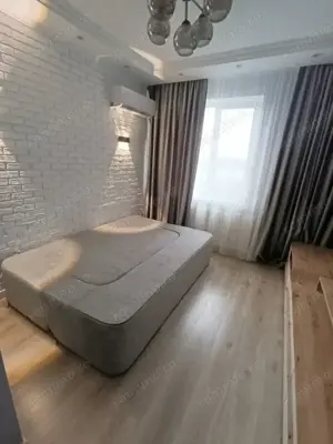 Garsoniera de inchiriat Coresi