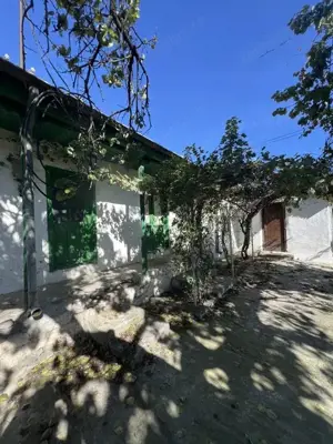 ZONA PACII-CASA BATRANEASCA ,TEREN 366 MP,SUPRAFATA CONSTRUITA 107 MP - imagine 2