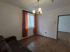Vând apartament 3 camere în Hunedoara, zona Micro1-Parc Corvin, et.2 - imagine 5
