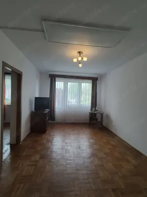 Vând apartament 3 camere în Hunedoara, zona Micro1-Parc Corvin, et.2 - imagine 9