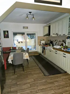 Vila - Valu lui Traian - Zonă centrală  - imagine 2