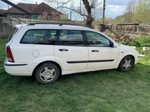 Vind:Ford Focus 1.8TDDI-55Kw-2002-289797 km reali-800 negociabil.tel:  - imagine 9