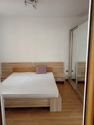 Apartament de inchiriat. 