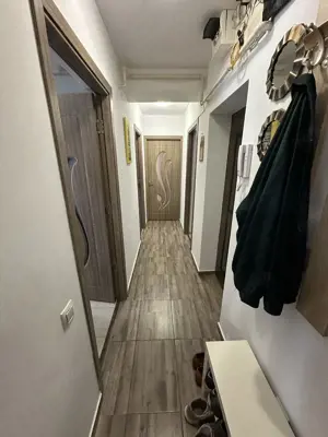 Apartament luminos, 3 camere,  Bld. Brancoveanu, zona Aurel Persu. - imagine 4