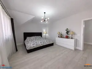 Vila impunatoare cu 6 camere spatioase in stil american - imagine 15