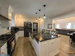 Vila impunatoare cu 6 camere spatioase in stil american - imagine 4