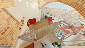Spatiu langa Primarie pt. prestari servicii, birou, cabinet, salon - renovat - TUR VIRTUAL