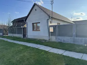 Vând casă în localitatea Nadab 