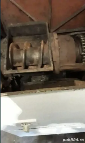 Masina de tocat carne trifazica pentru carmangerii - imagine 4