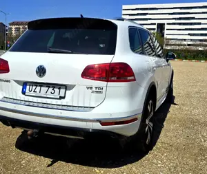 V.W. TOUAREG R-Line 4x4 Aut. 3.0 T.Diesel2017 Piele   21500 E recent adus din  SUEDIA - imagine 3