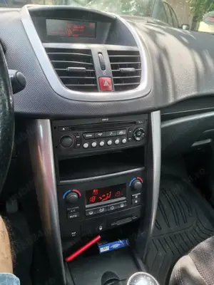 Peugeot 207, 2008, motor 1.4 benzina - imagine 7 Peugeot 207, 2008, motor 1.4 benzina - imagine 7