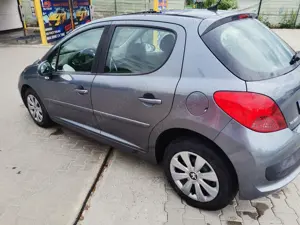 Peugeot 207, 2008, motor 1.4 benzina - imagine 3 Peugeot 207, 2008, motor 1.4 benzina - imagine 3