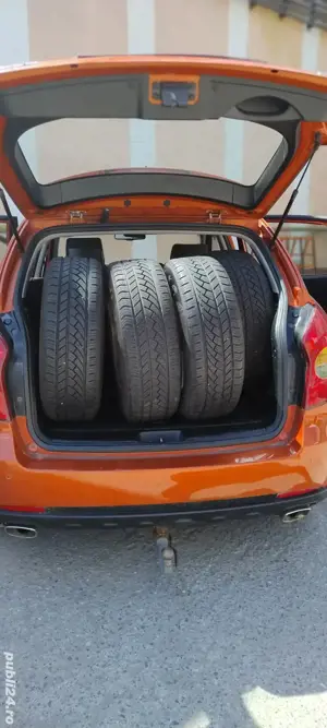 Ssangyong Korando 2.0 diesel 175cp - imagine 8 Ssangyong Korando 2.0 diesel 175cp - imagine 8