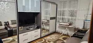 1 camera in zona UMT la etajul 2