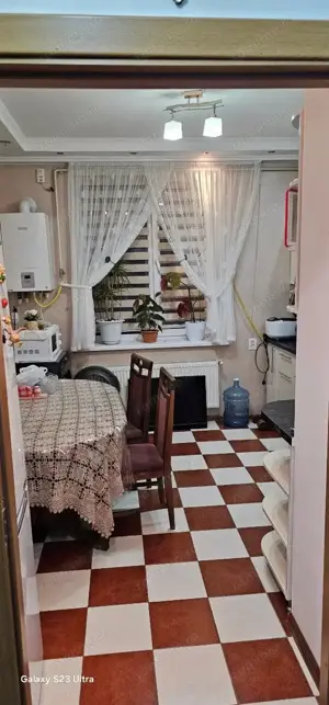 1 camera in zona UMT la etajul 2 - imagine 3