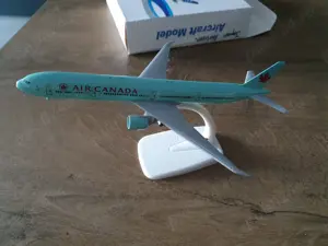 Macheta metalica de avion (marime medium) Air Canada | Decoratie