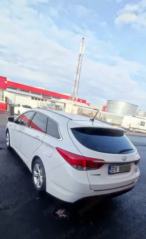 Hyundai    I40.      - imagine 3 Hyundai    I40.      - imagine 3